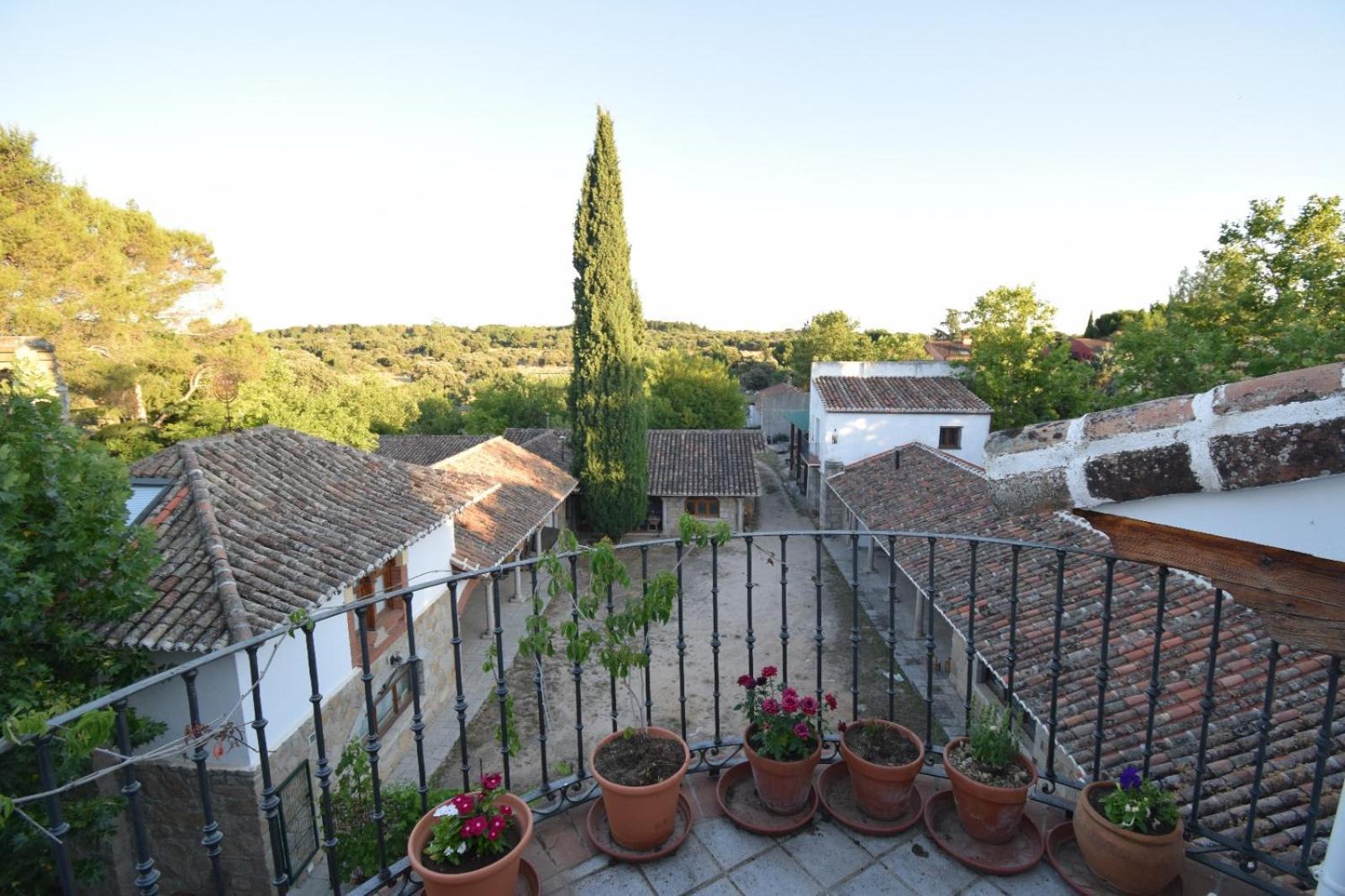La Casona Imperial 2 Villa Galapagar Eksteriør billede