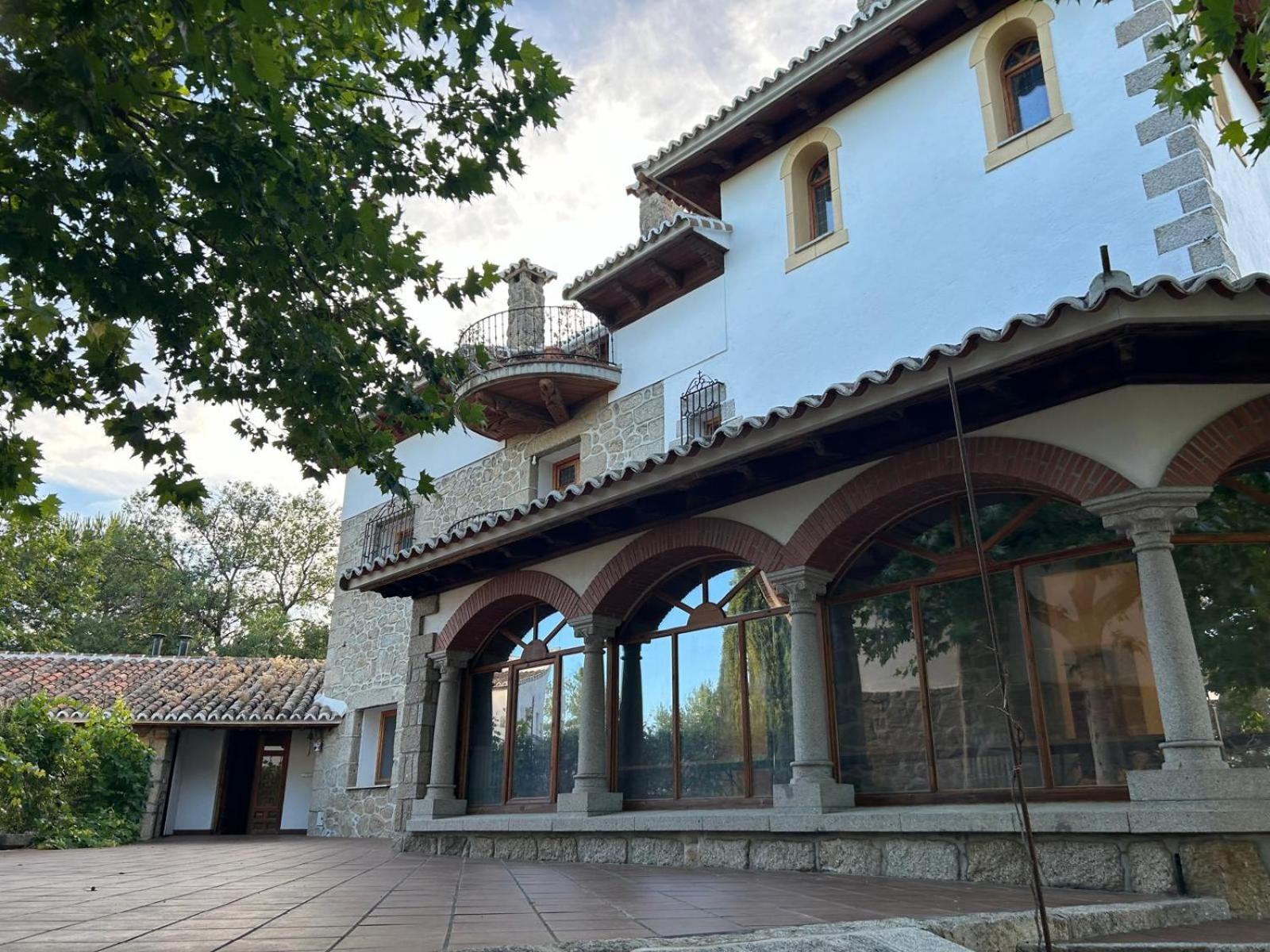 La Casona Imperial 2 Villa Galapagar Eksteriør billede
